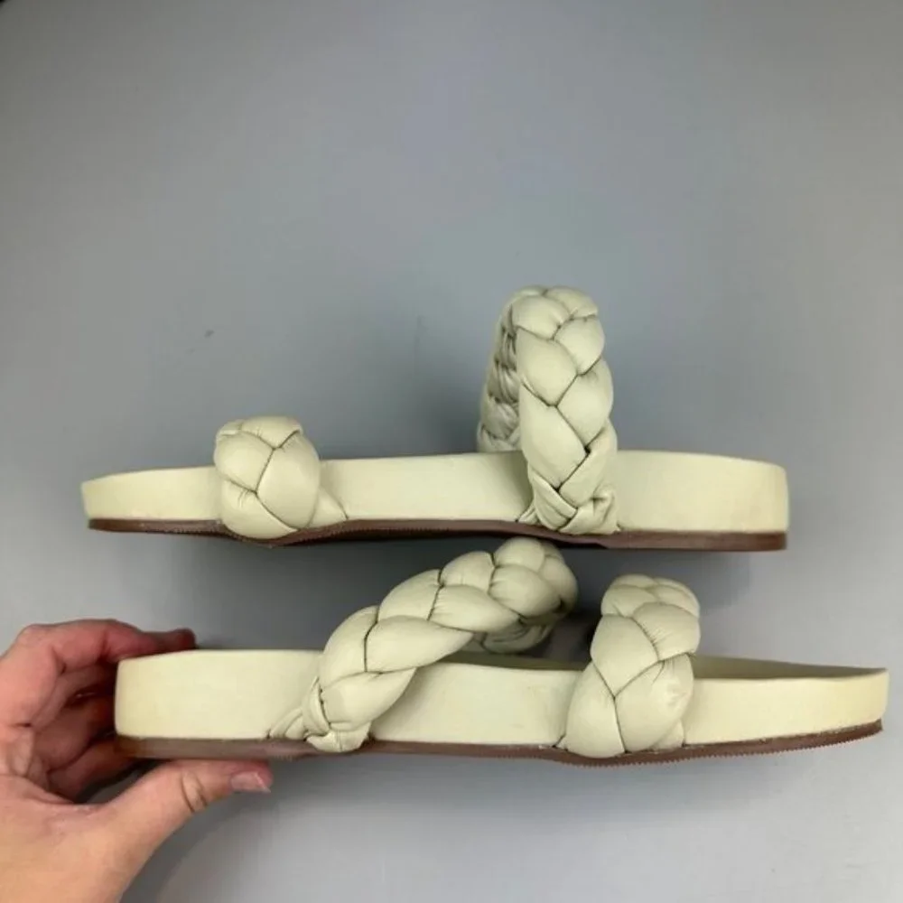 Kaanas Coco Sandal in Off White - Picture 8 of 10